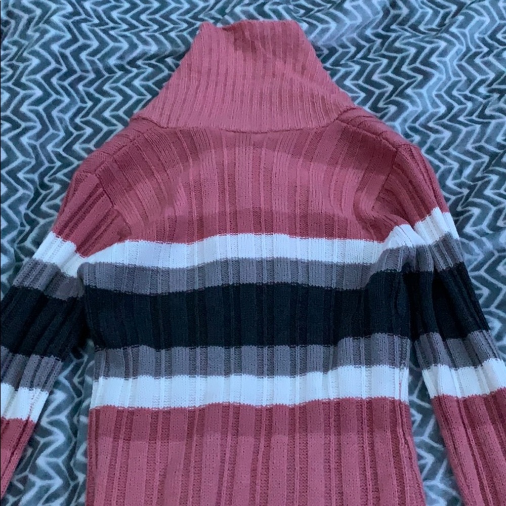 Sweater - Picture 3 of 3